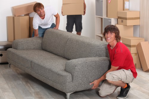 Local movers working around Crystal Palace property access and parking challenges